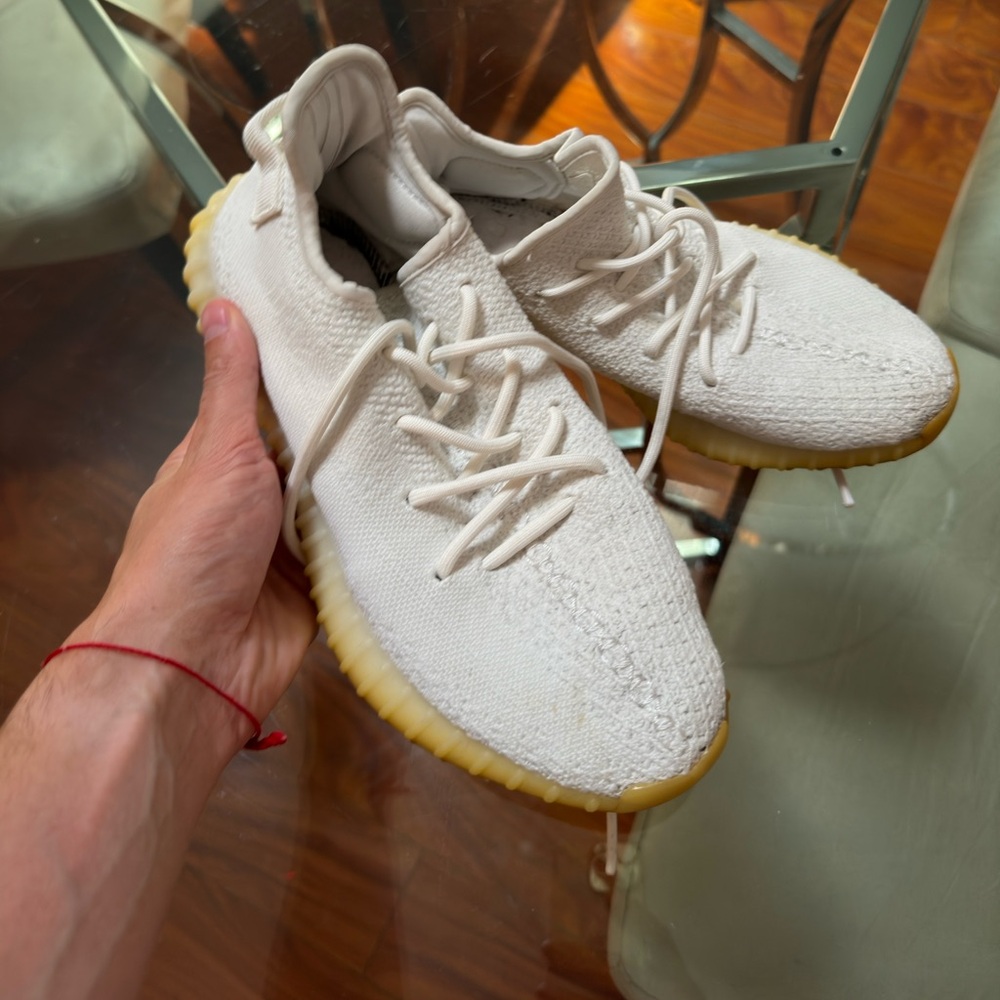 Yeezy Boost size 8